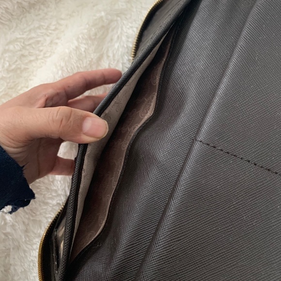 Michael Kors Long Travel Jet Set Wallet - Picture 4 of 6